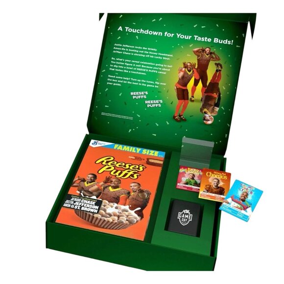 REESE’S PUFFS NFL Cereal Exclusive Bundle w/ Trading Cards & Speaker - Brand New - Picture 2 of 6